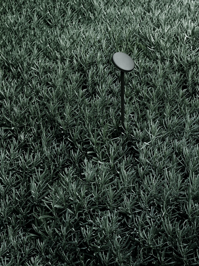 Landlord-bollard-flos-outdoor-R-09.jpg