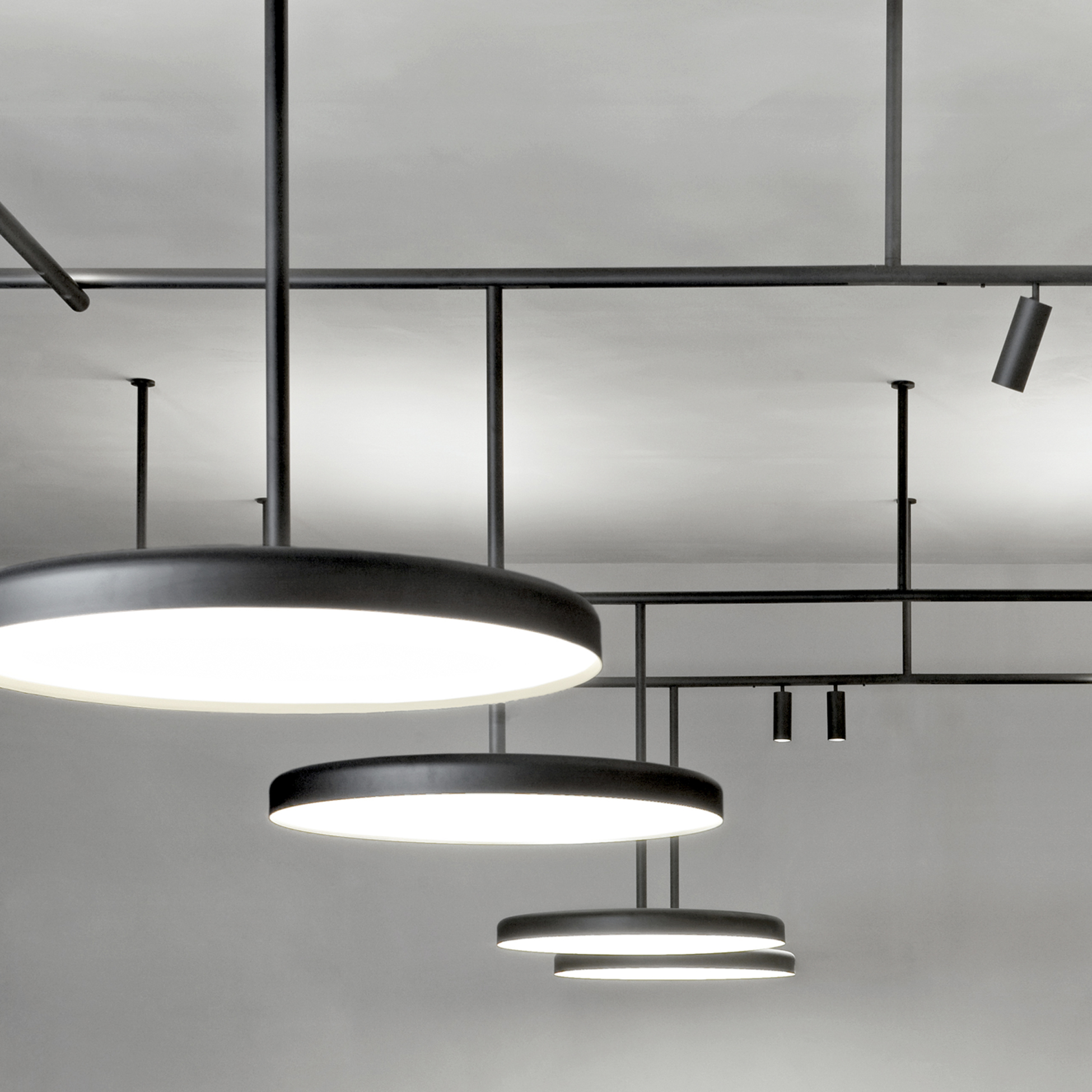 P_Fm_A-Infra-Structure-Flos-Architectural-Thubnail-life.jpg