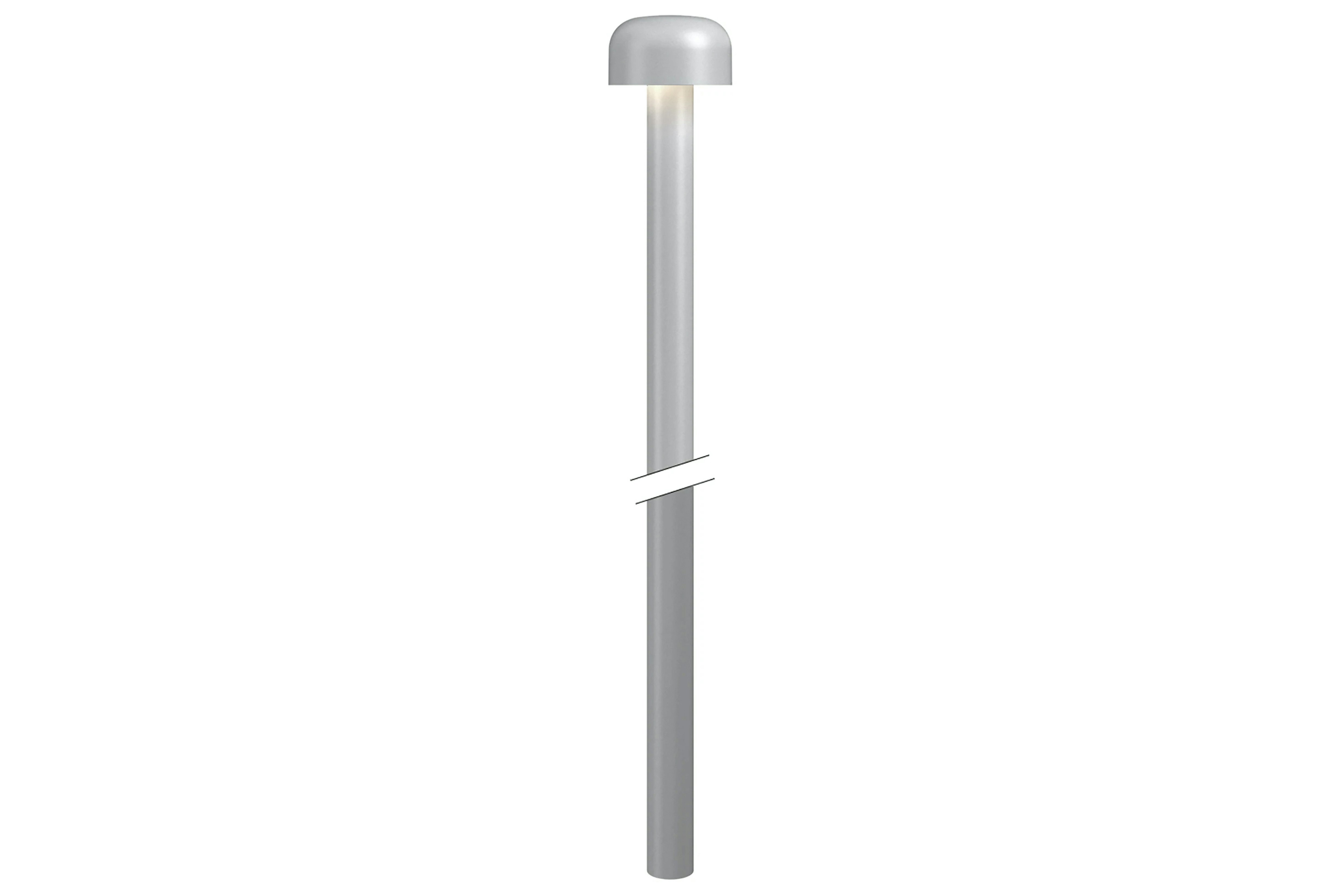 P_Md_E-Bellhop-Pole-in-Ground-Flos-Outdoor-still-life.jpg