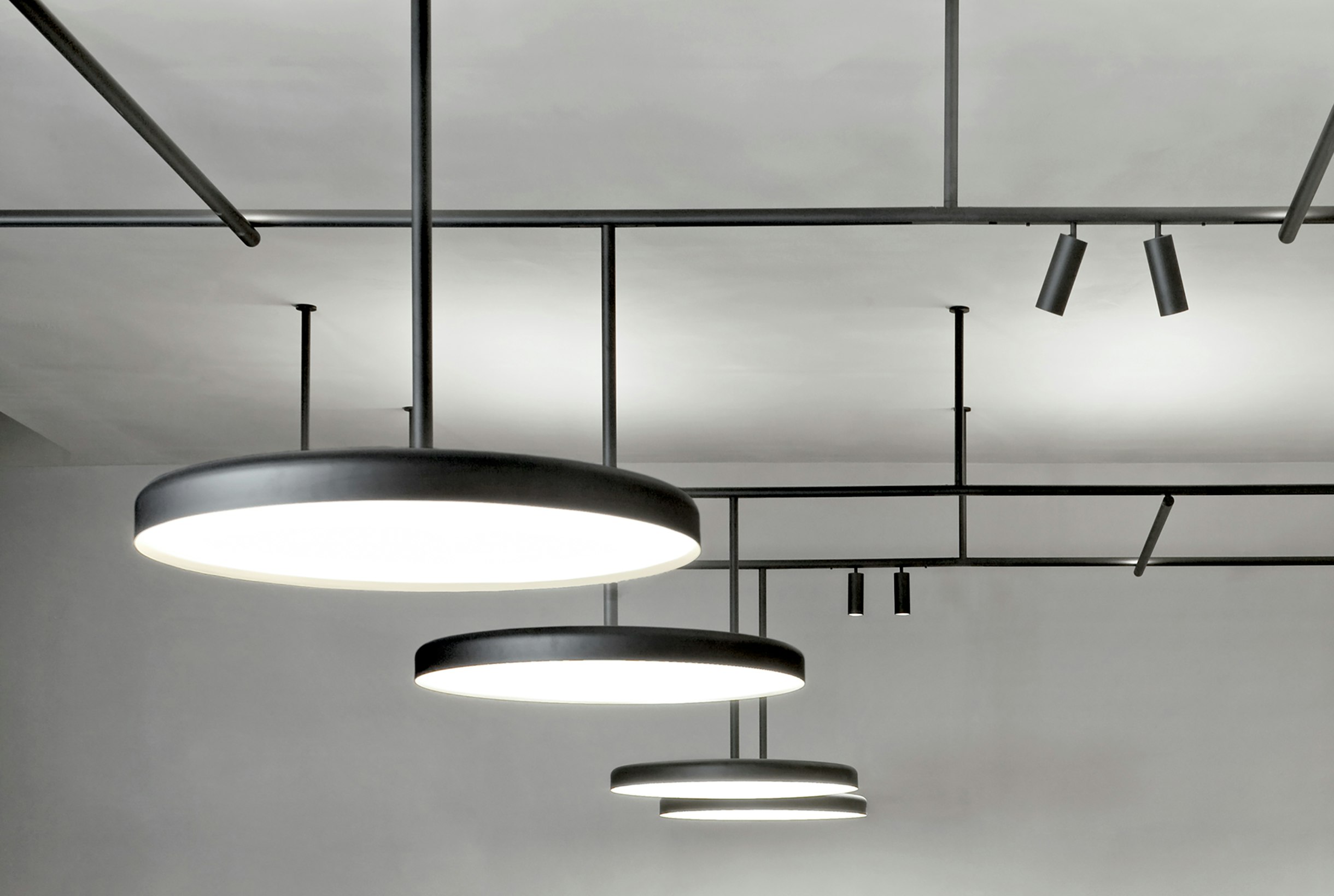 P_Md_E-Infra-Structure-Flos-Architectural-still-life.jpg