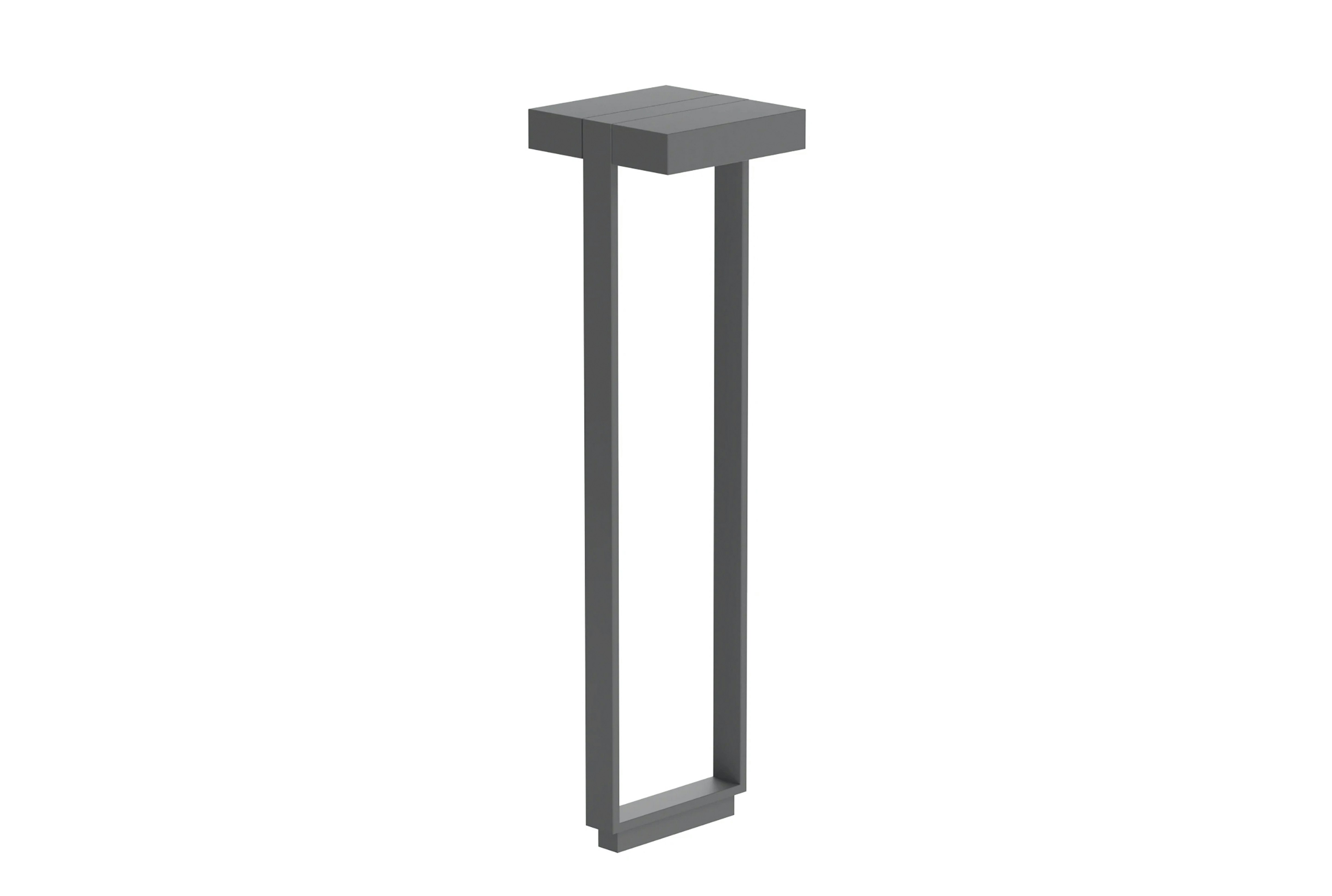 P_Md_E-Mile-Bollard-2-Double-Flos-Outdoor-still-life.jpg