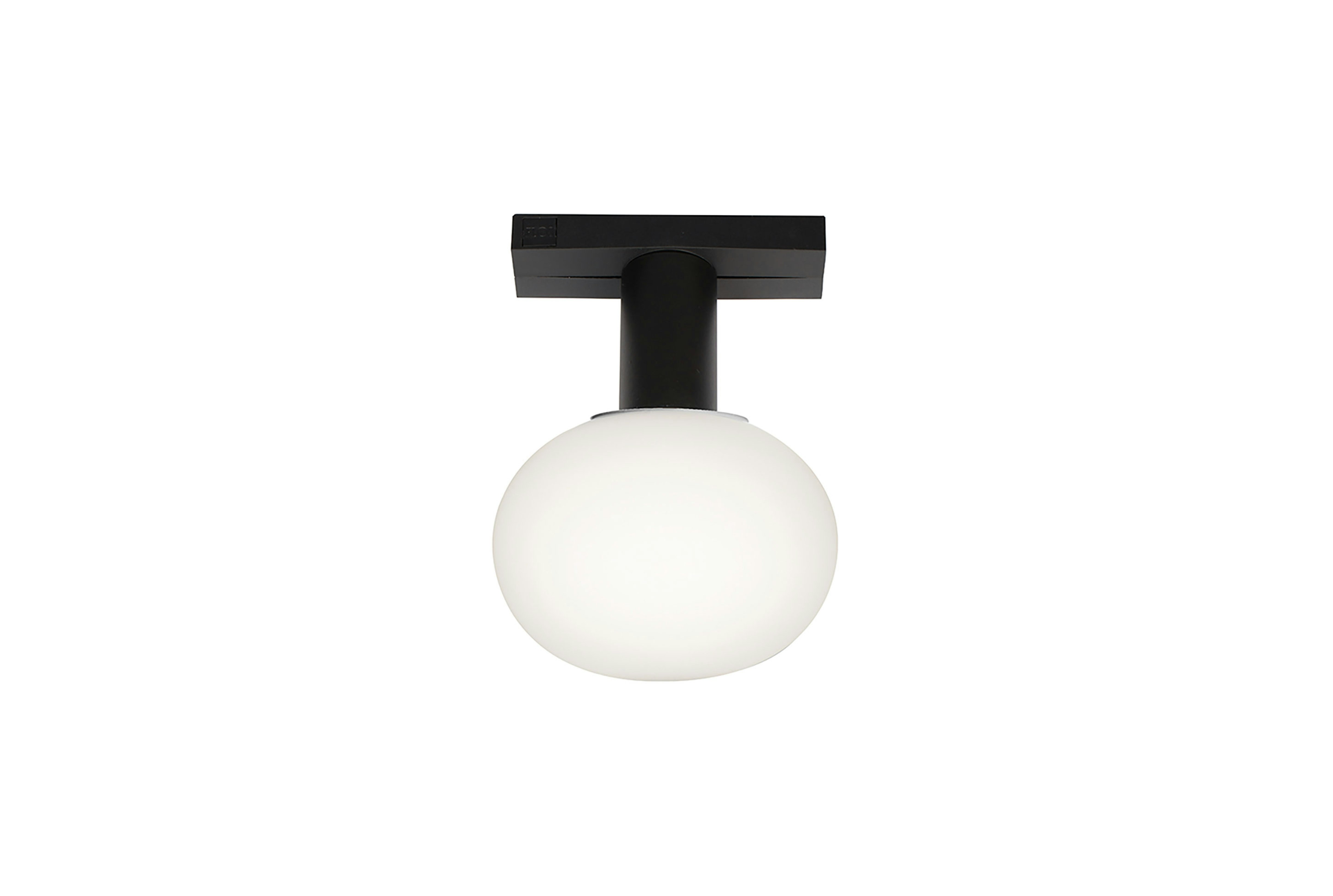 P_Md_E-The-Running-Magnet-Mini-Glo-Ball-Flos-Architectural-still-life.jpg