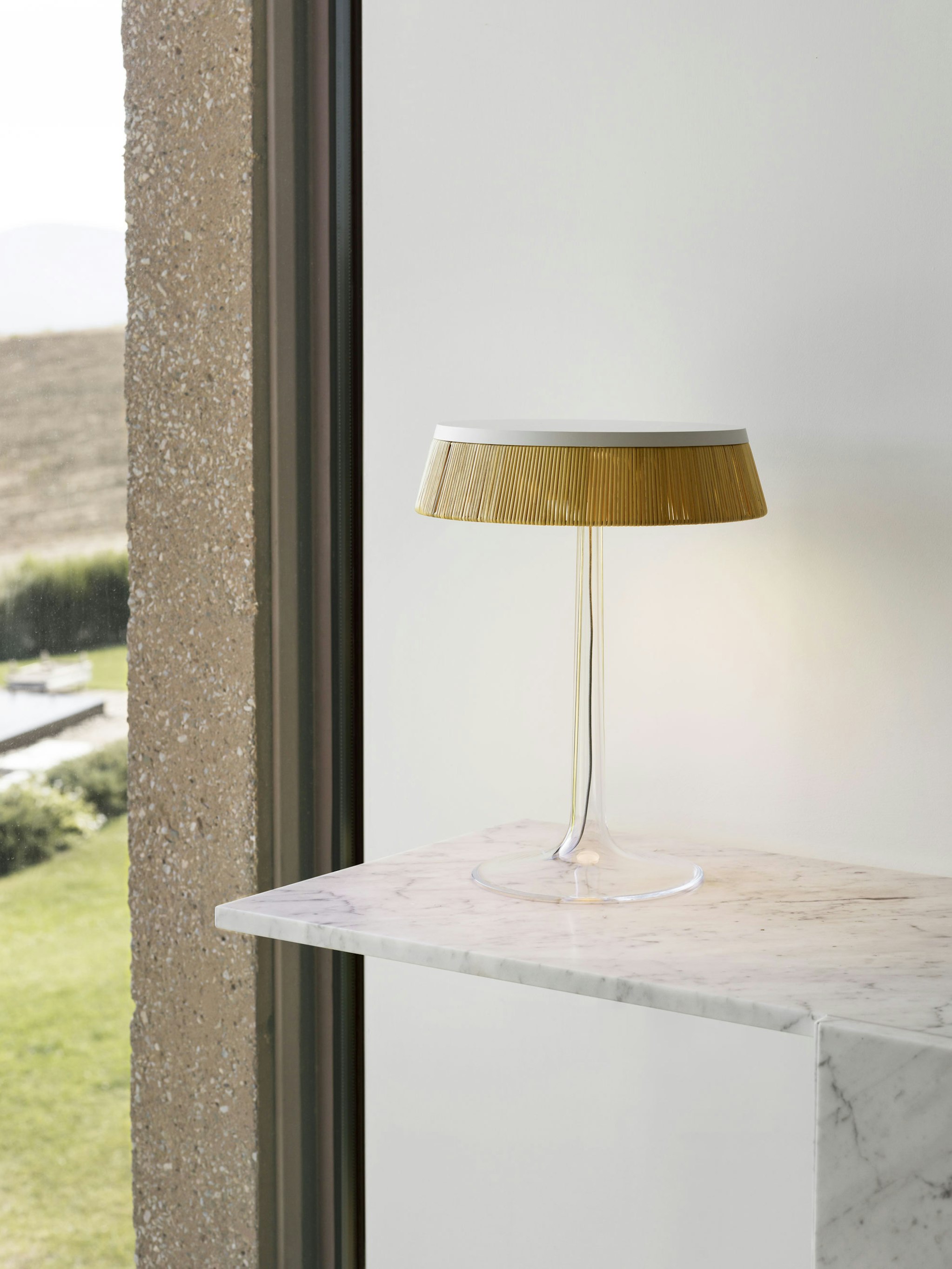 P_Md_F-Bon-Jour-Table-Flos-Decorative-highlight.jpg