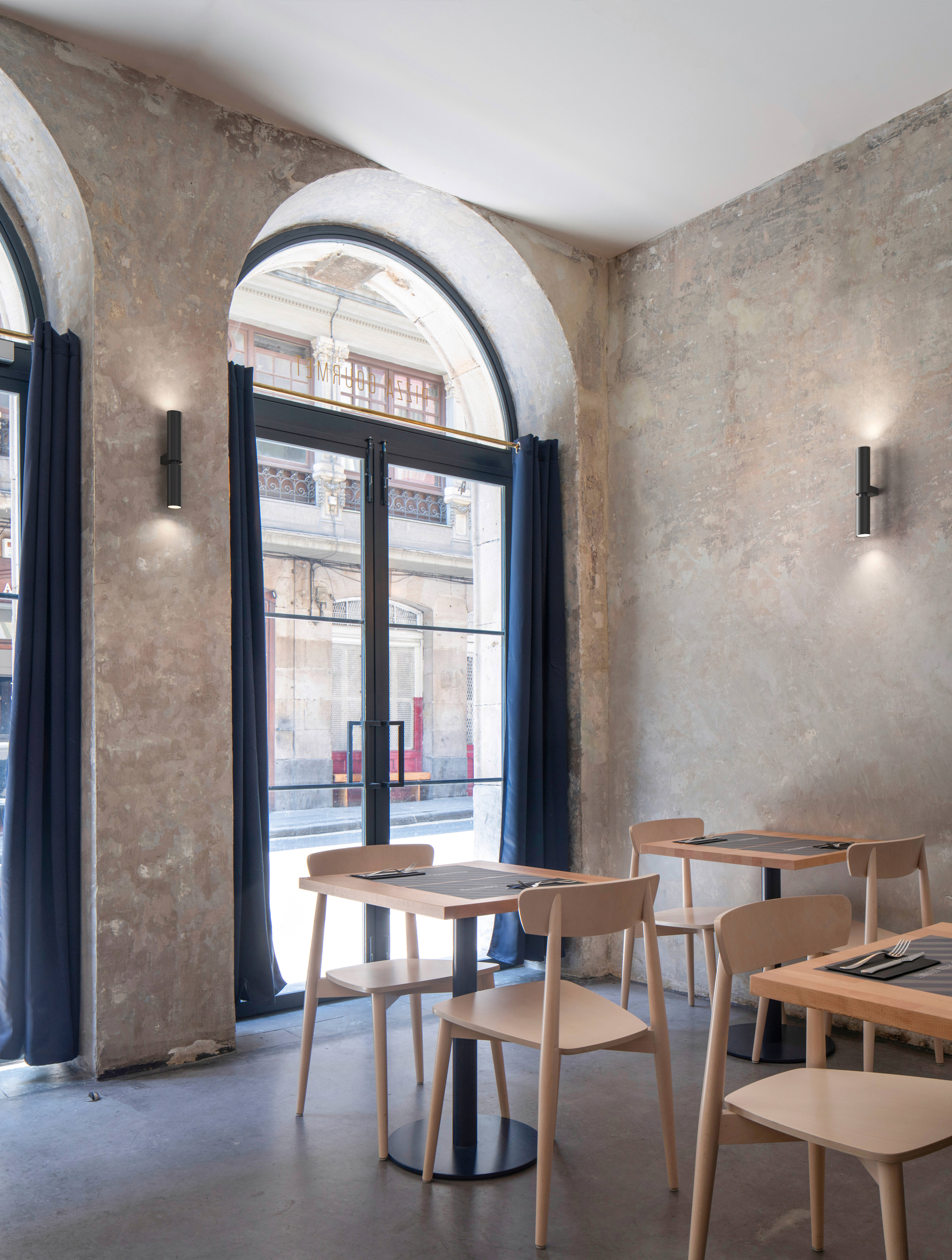 P_Md_F-C1-Double-Spot-Wall-Flos-Architectural-highlight.jpg