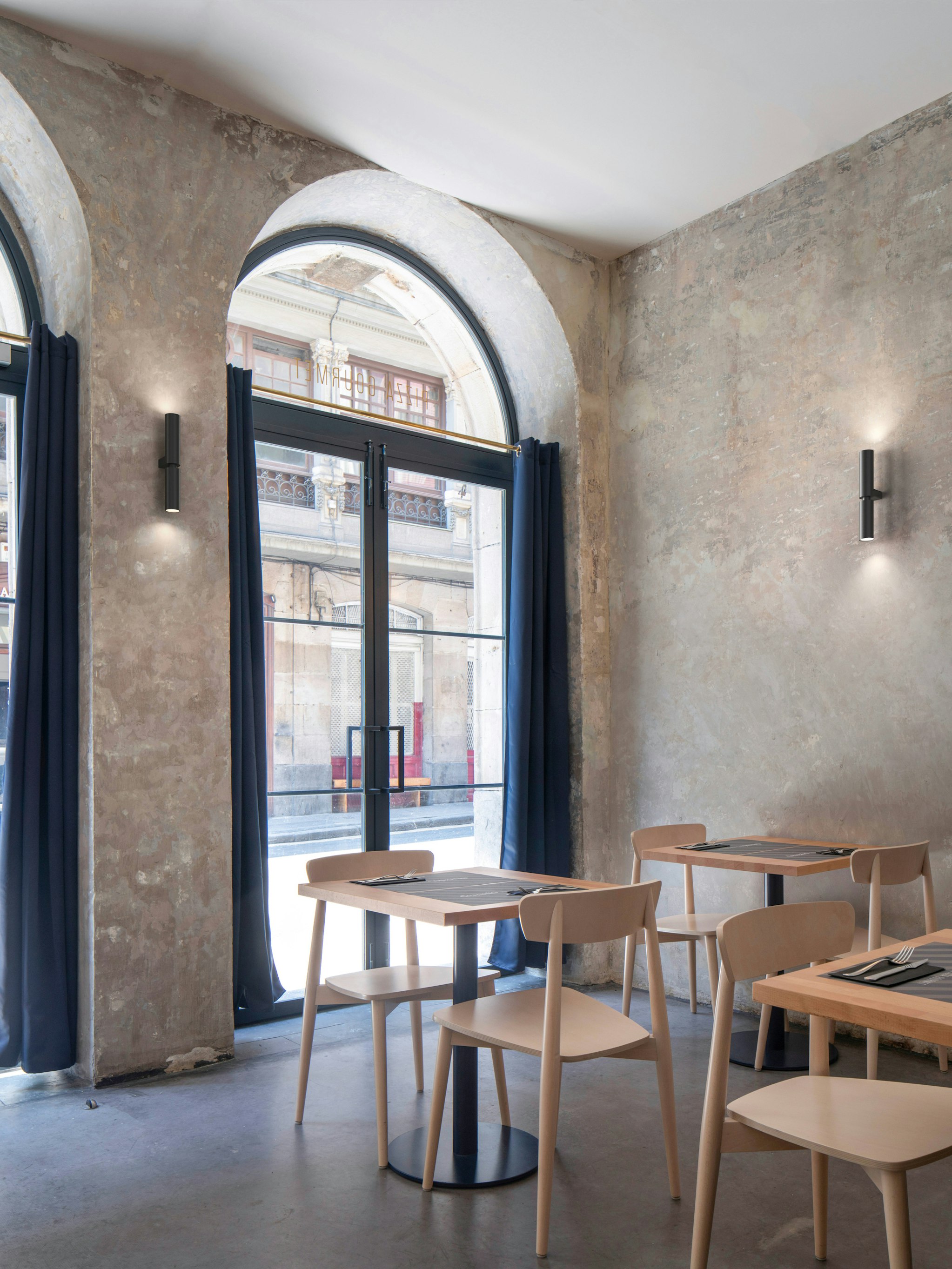 P_Md_F-C1-Double-Spot-Wall-Flos-Architectural-highlight.jpg