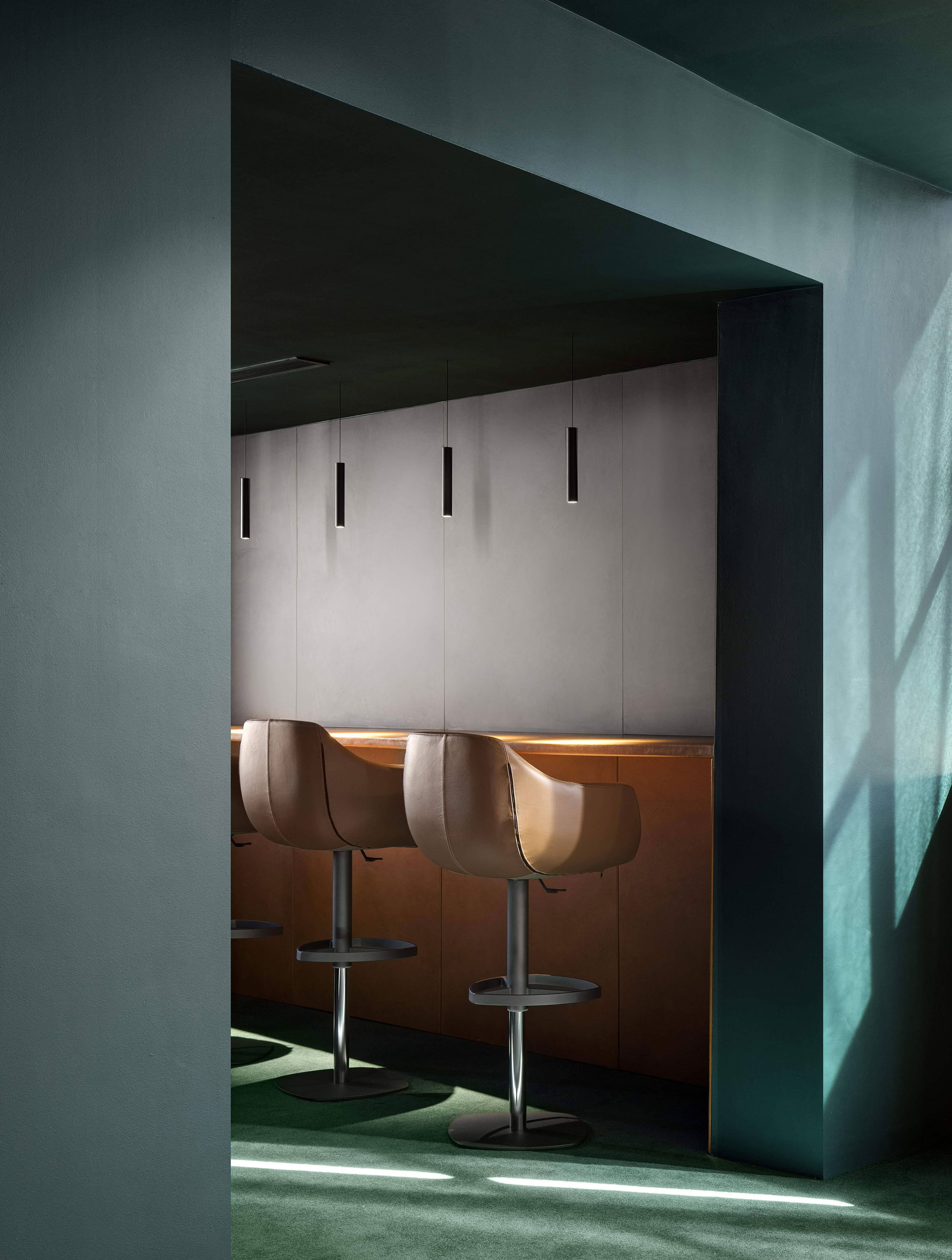 P_Md_F-Find-Me-1-Suspension-Flos-Architectural-highlight.jpg