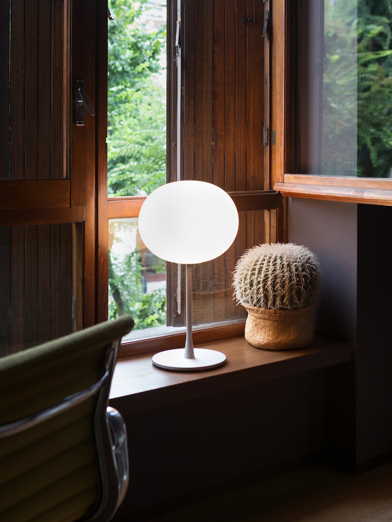 P_Md_F-Glo-Ball-Table-Flos-Decorative-highlight.jpg