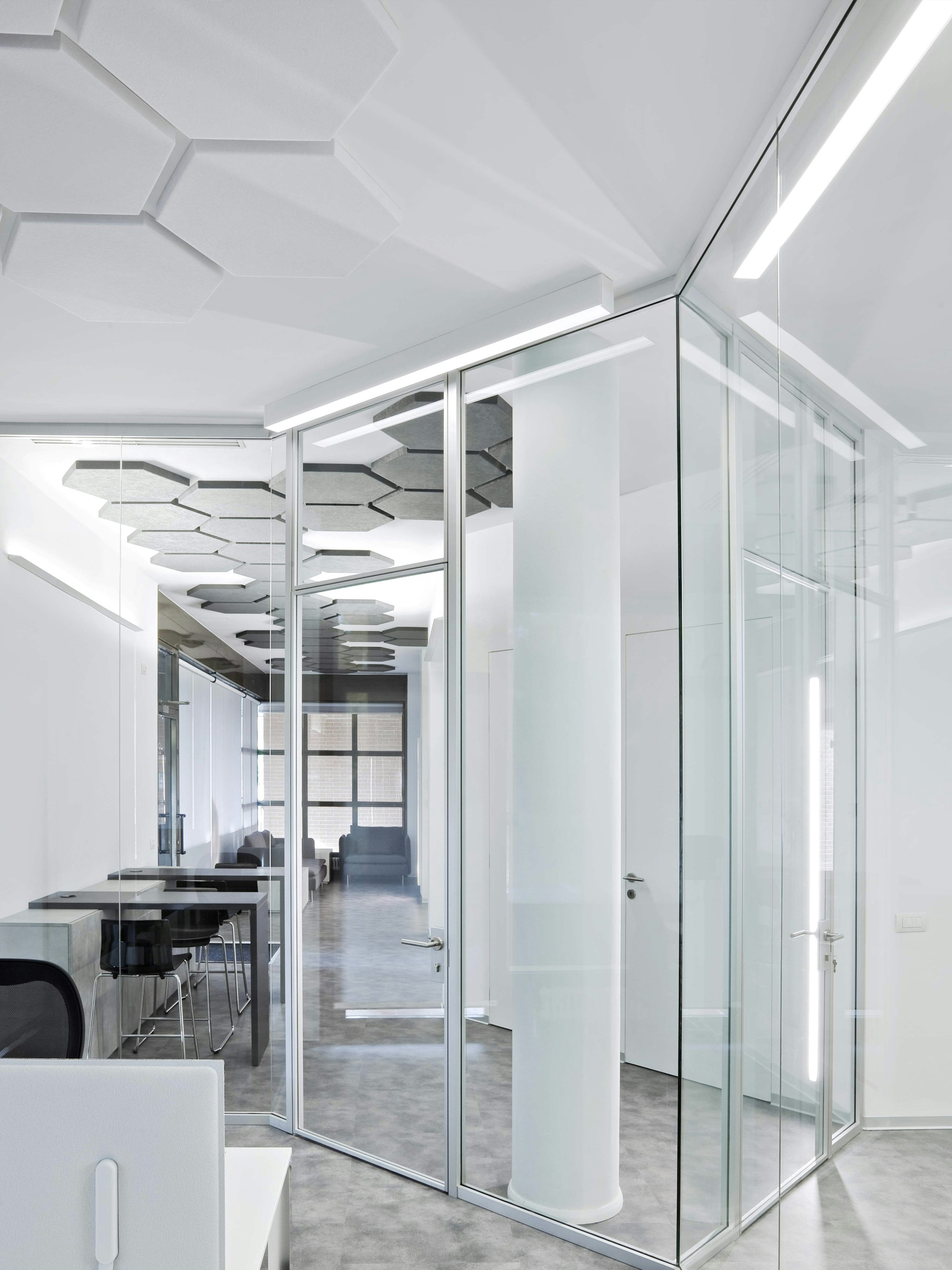P_Md_F-In-Finity-70-Surface-Flos-Architectural-highlight.jpg
