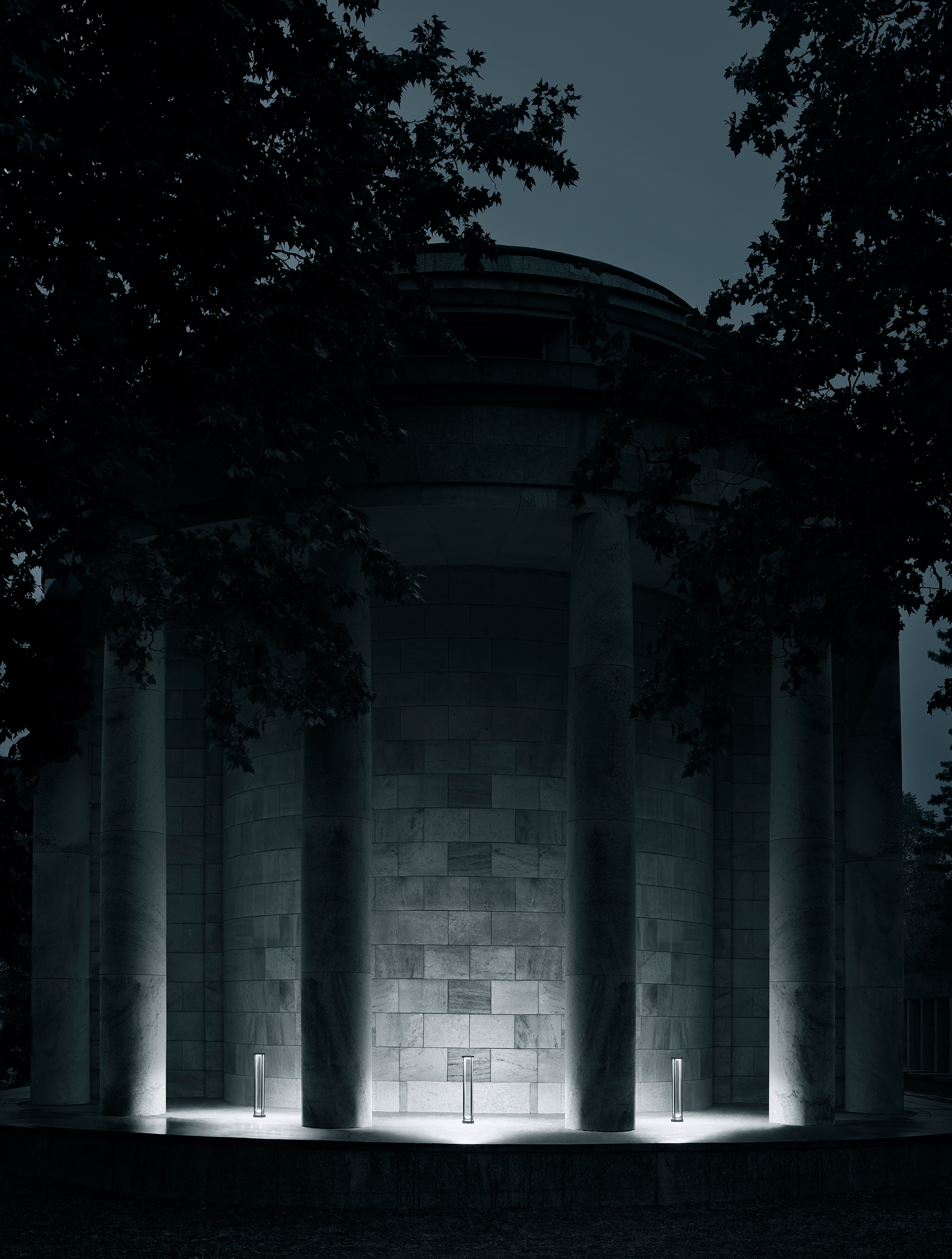 P_Md_F-In-Vitro-Bollard-3-Flos-Outdoor-highlight.jpg