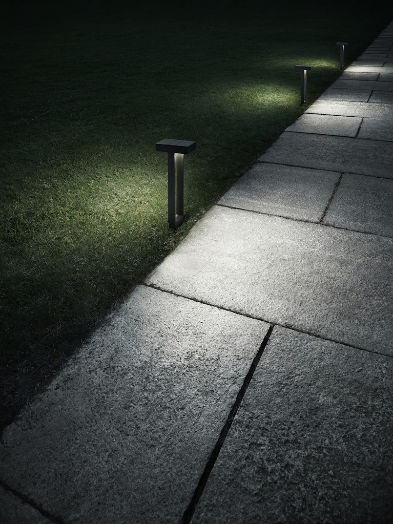 P_Md_F-Mile-Bollard-2-Double-Flos-Outdoor-highlight.jpg