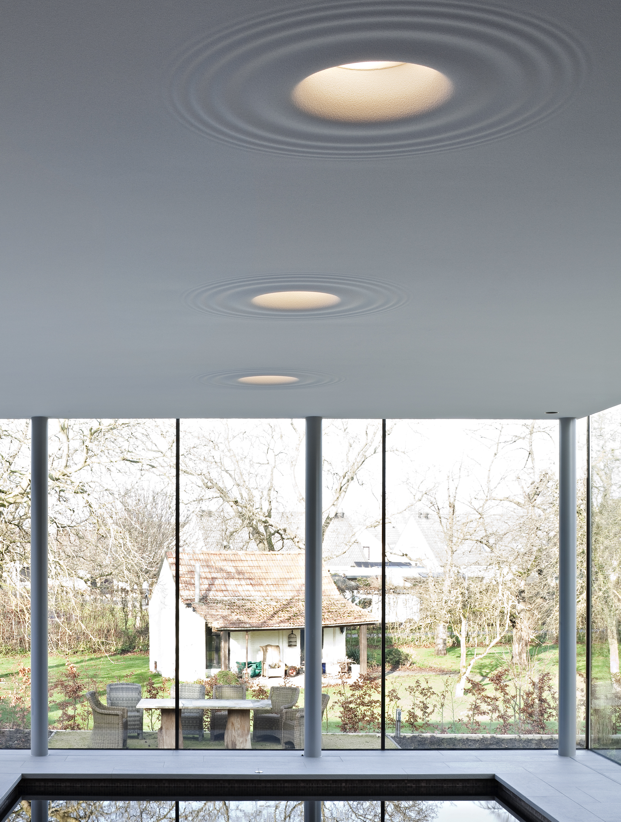 P_Md_F-Teardrop-Flos-SoftArchitecture-highlight.jpg