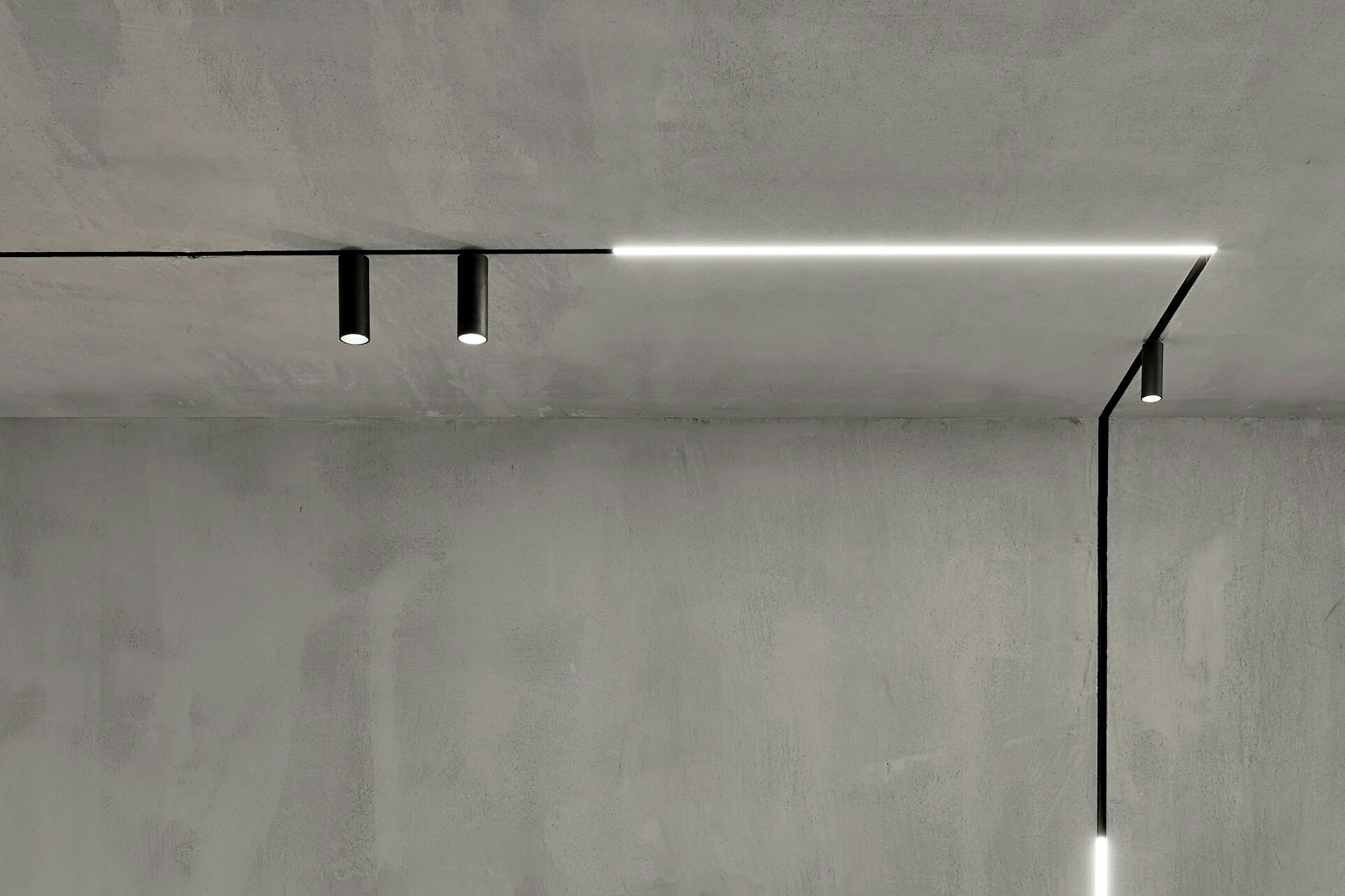 P_Sf_A-The-Tracking-Magnet-Flos-Architectural-Thubnail-life.jpg