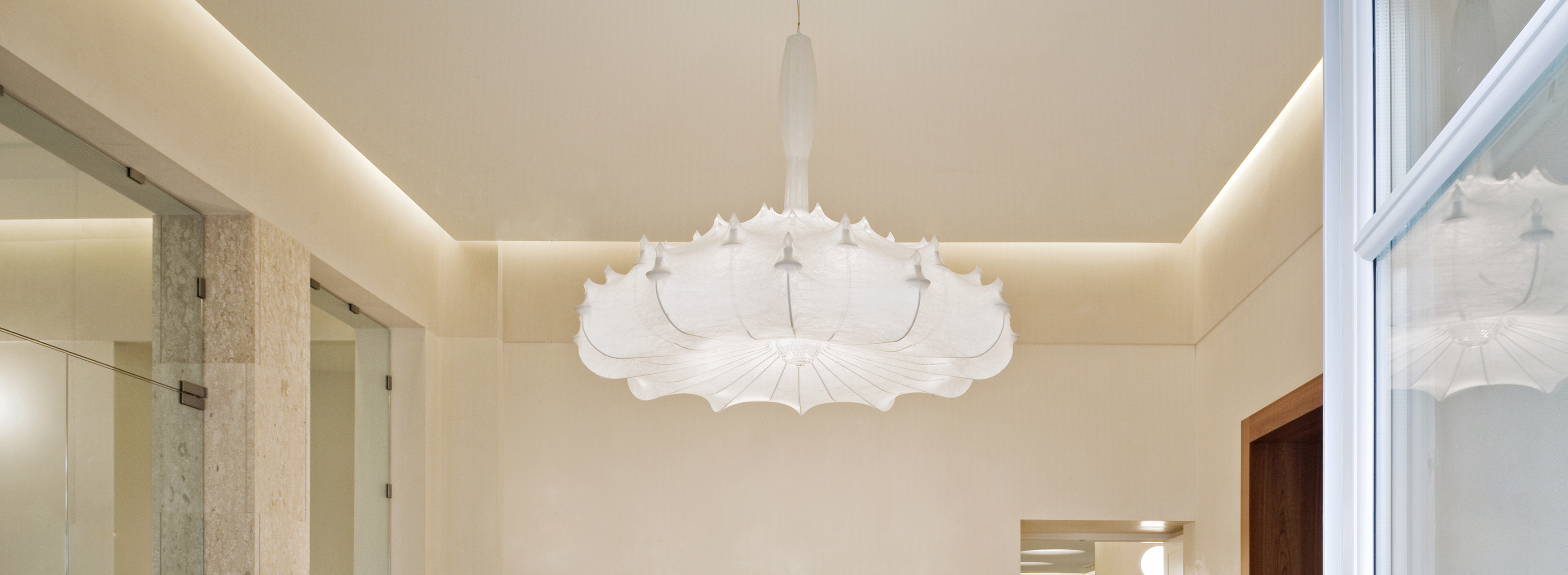 P_Sf_B-Zeppelin-Flos-Decorative-life.jpg