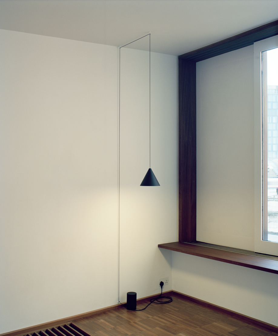 String-Light-suspension-flos-R-01.jpg