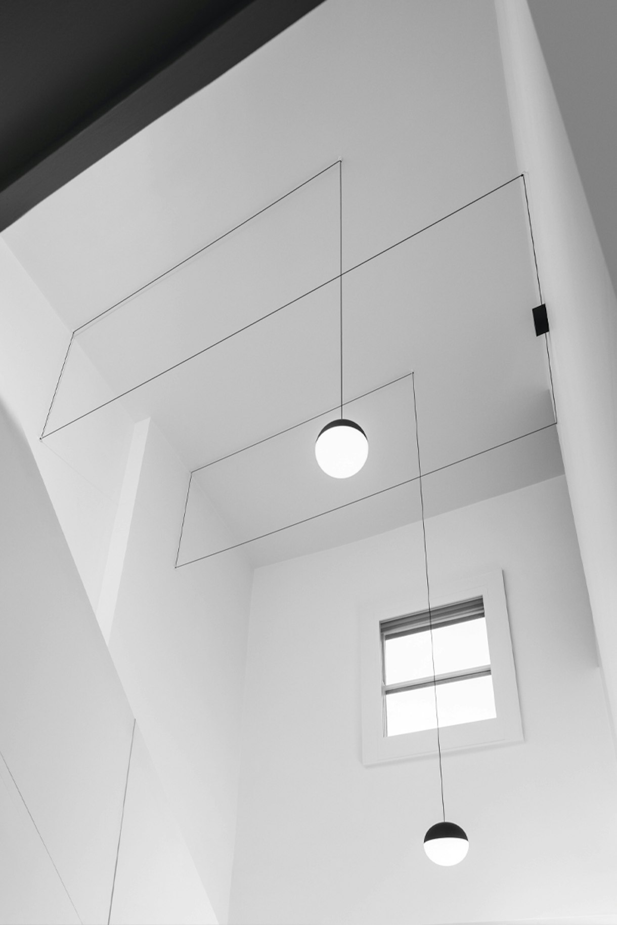 String-Light-suspension-flos-R-13.jpg