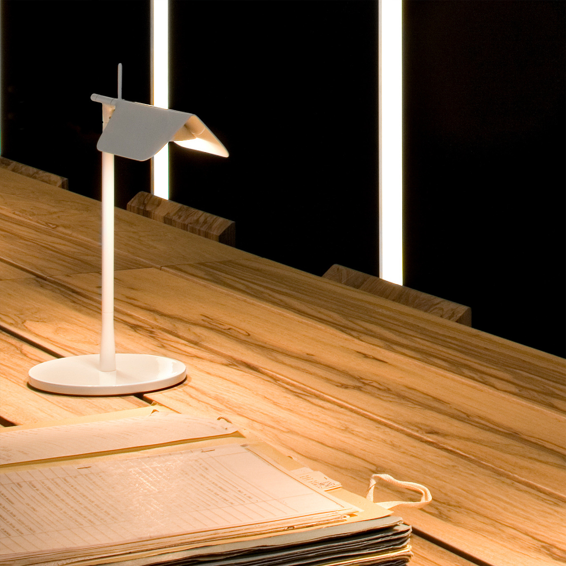 Tab-table-flos-R-08.jpg