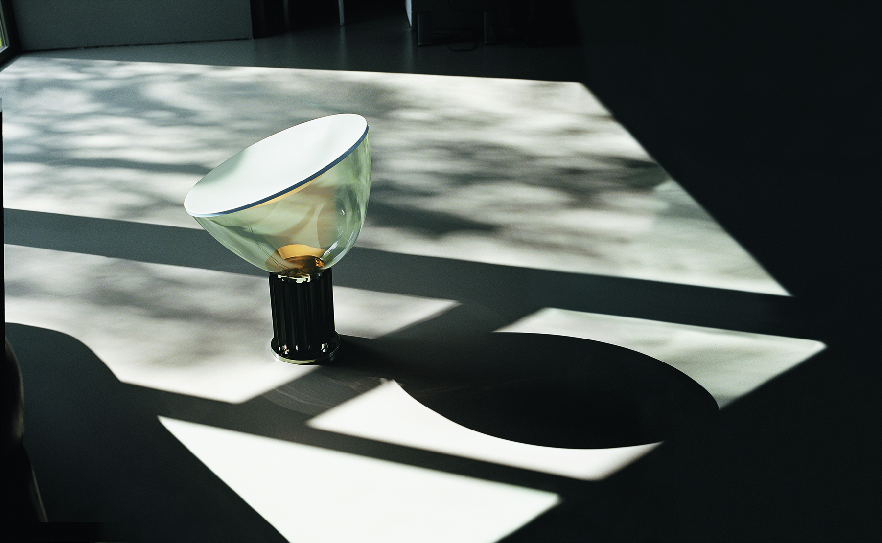 Taccia-flos-R-05.jpg