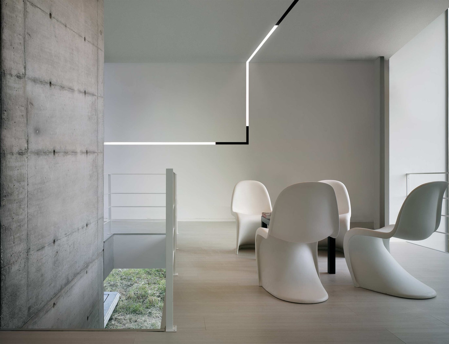 The-running-magnet-flos-architectural-R-08.jpg