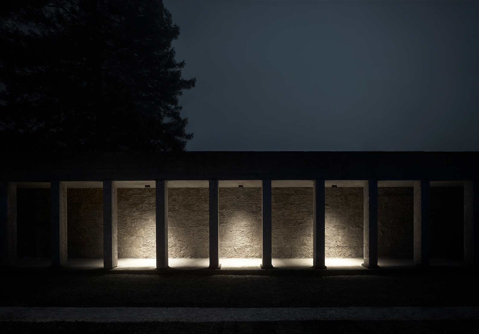 mile-ceiling-flos-outdoor-R-08.jpg