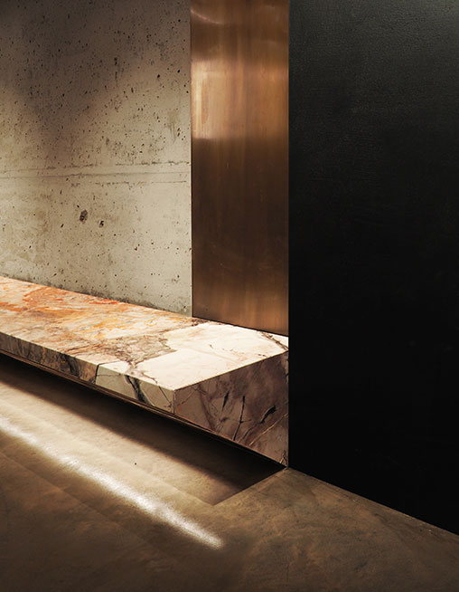 retail-richmond-milano-flos-06