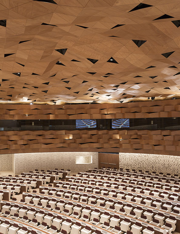 special-united-nation-conference-room-flos-02