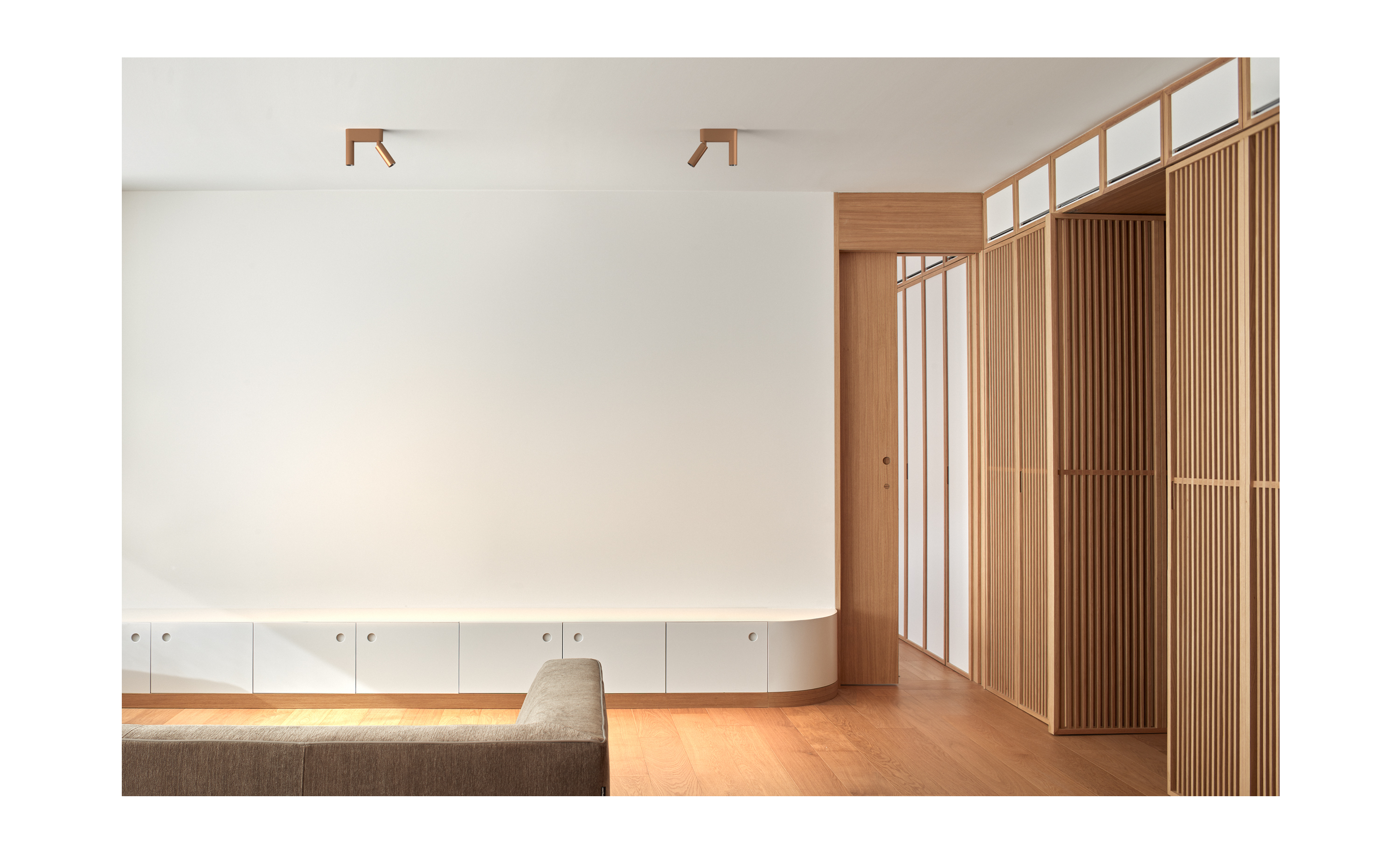 stories-C1-VINCENT_VAN_DUYSEN-flos-201A