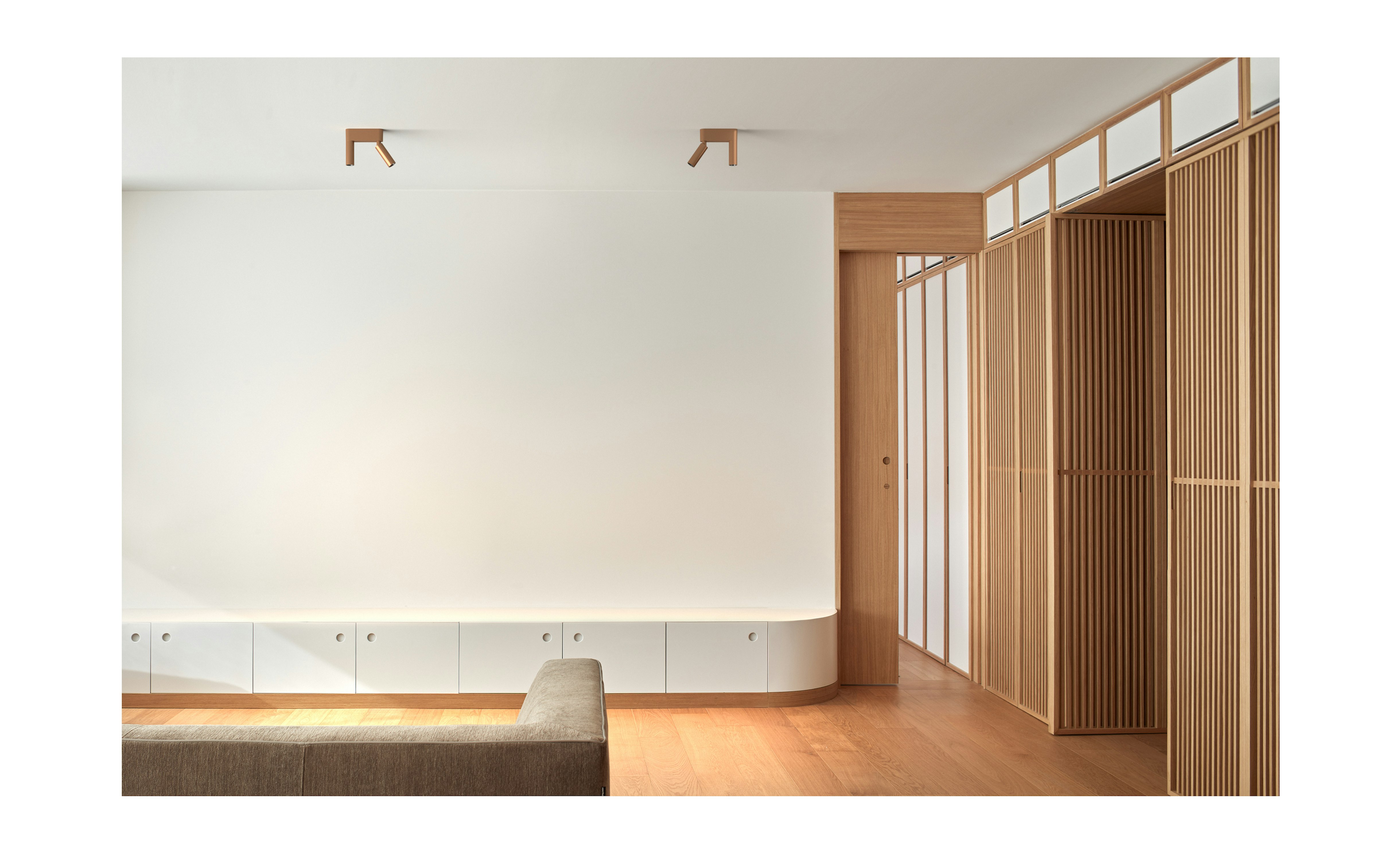 stories-C1-VINCENT_VAN_DUYSEN-flos-201A