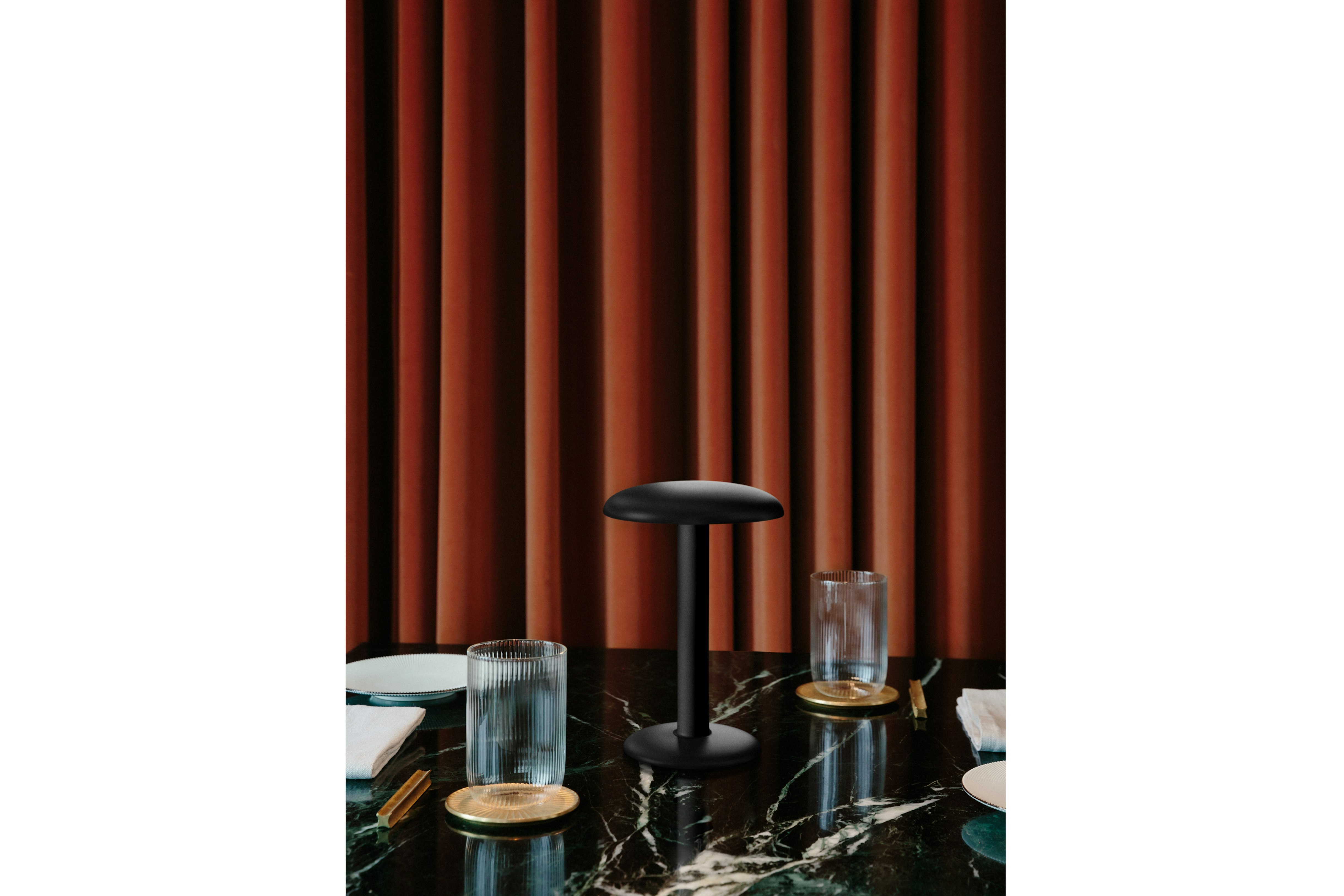 stories-Gustave-flos-03