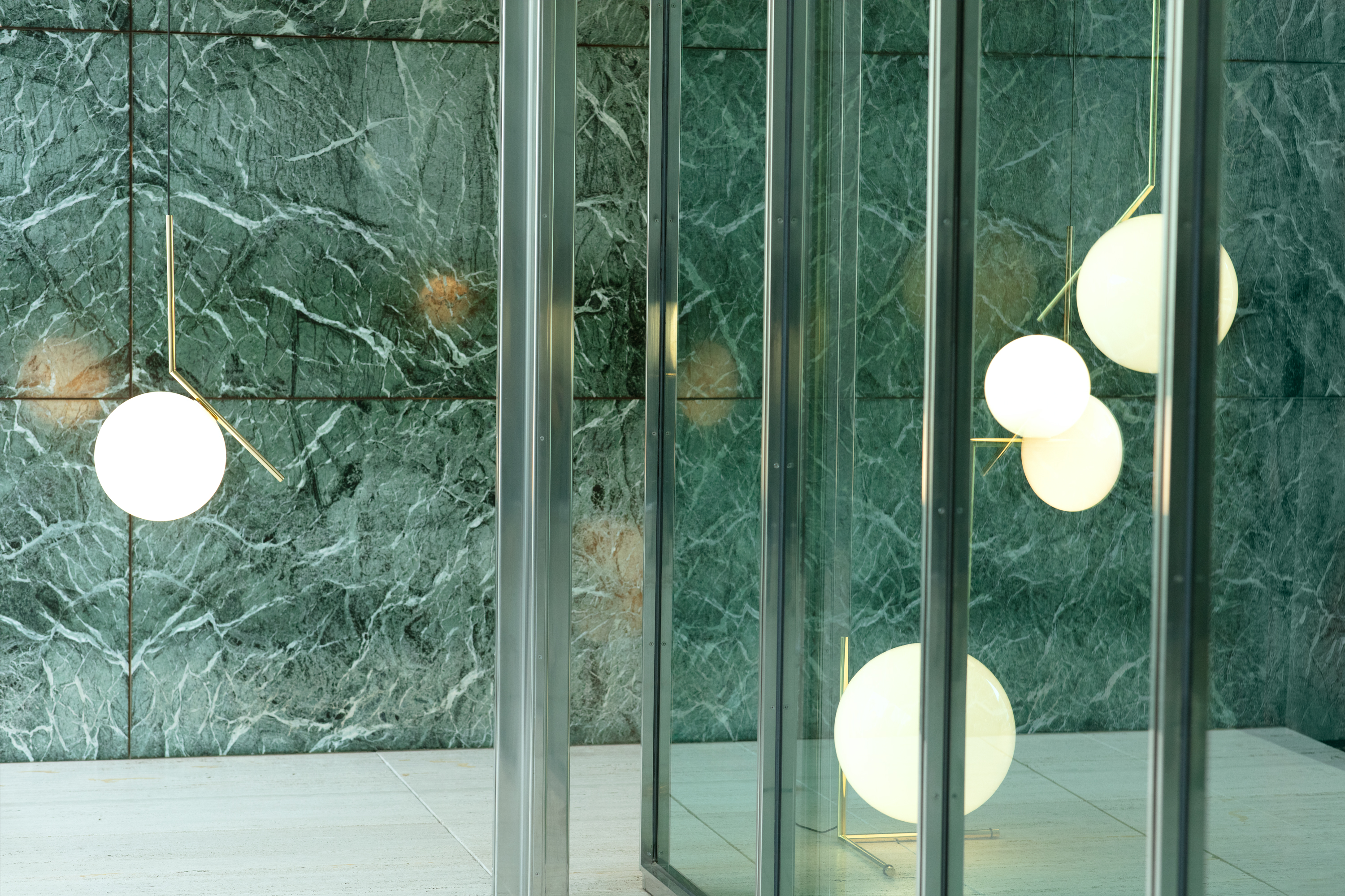 stories-IC_10_Anniversary-flos-03-1