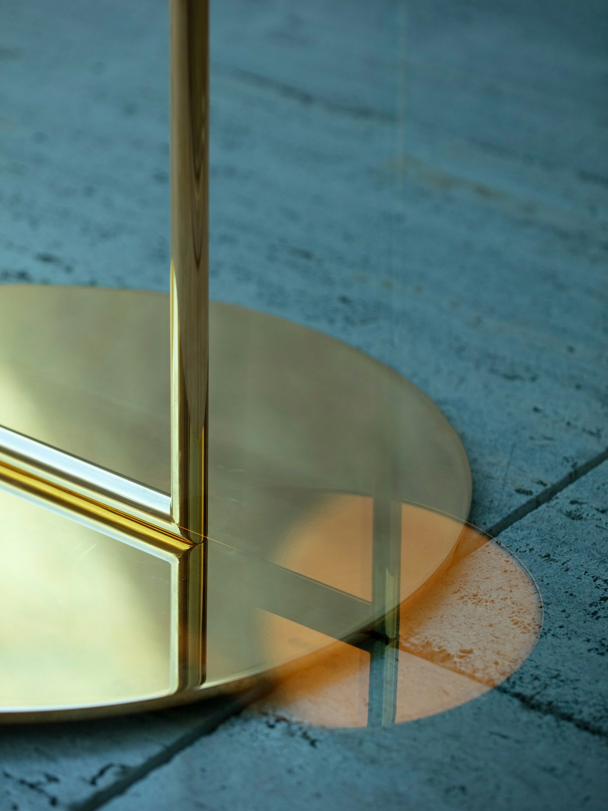 stories-IC_10_Anniversary-flos-06