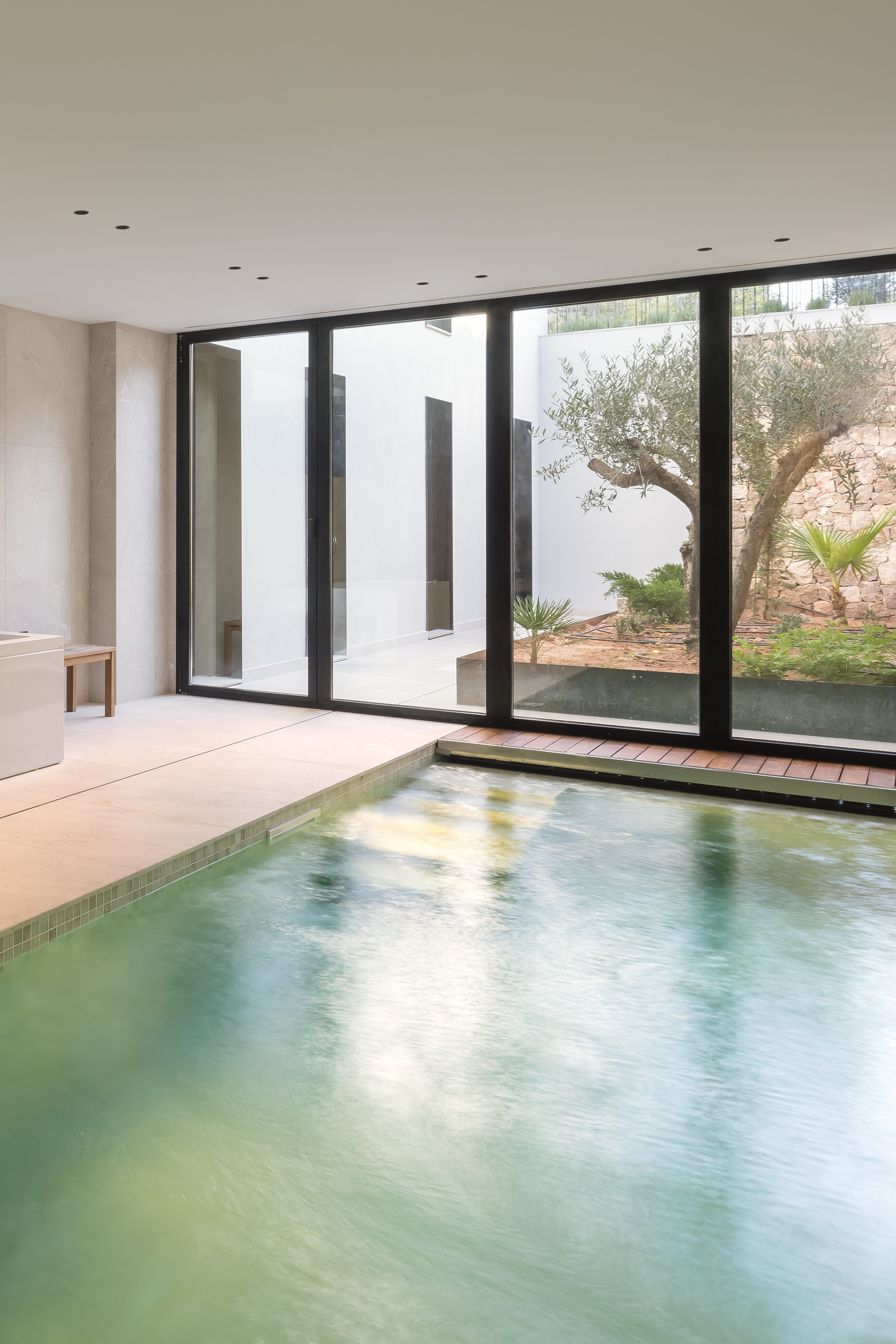 stories-Kap-flos-architectural-101