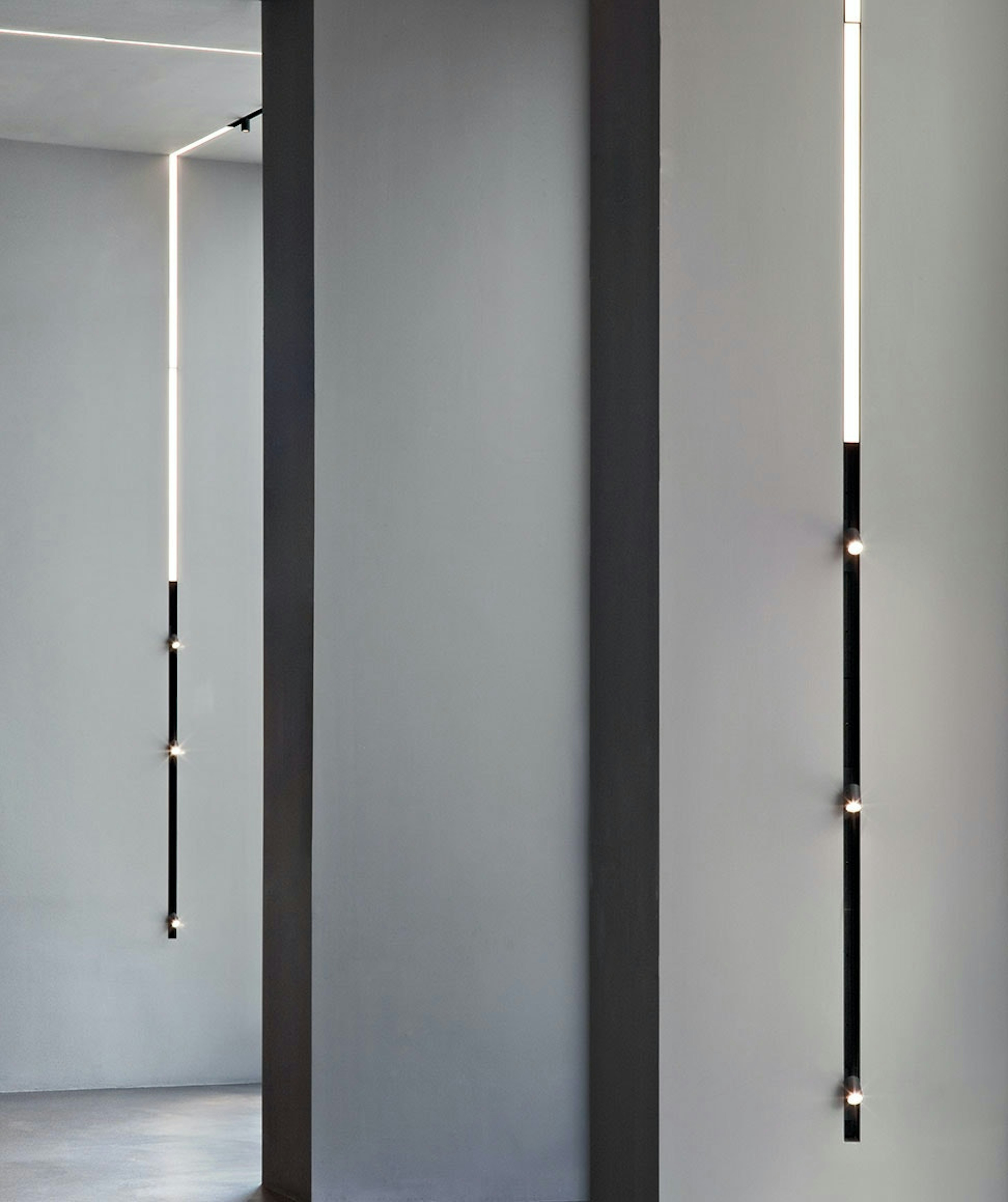 stories-The-Running-Magnet-flos-architectural-00b