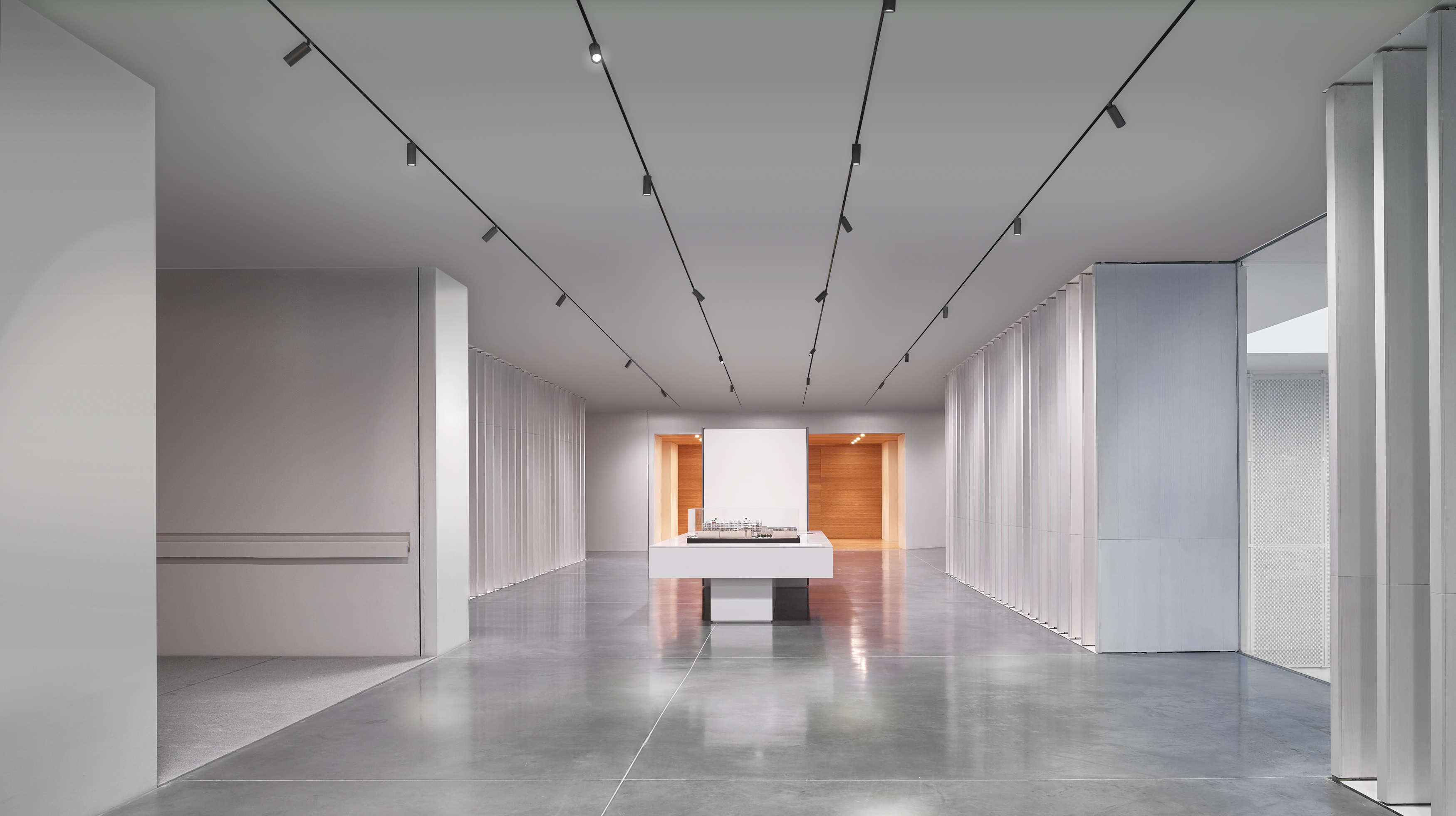 stories-The-Tracking-Power-EVO-flos-00