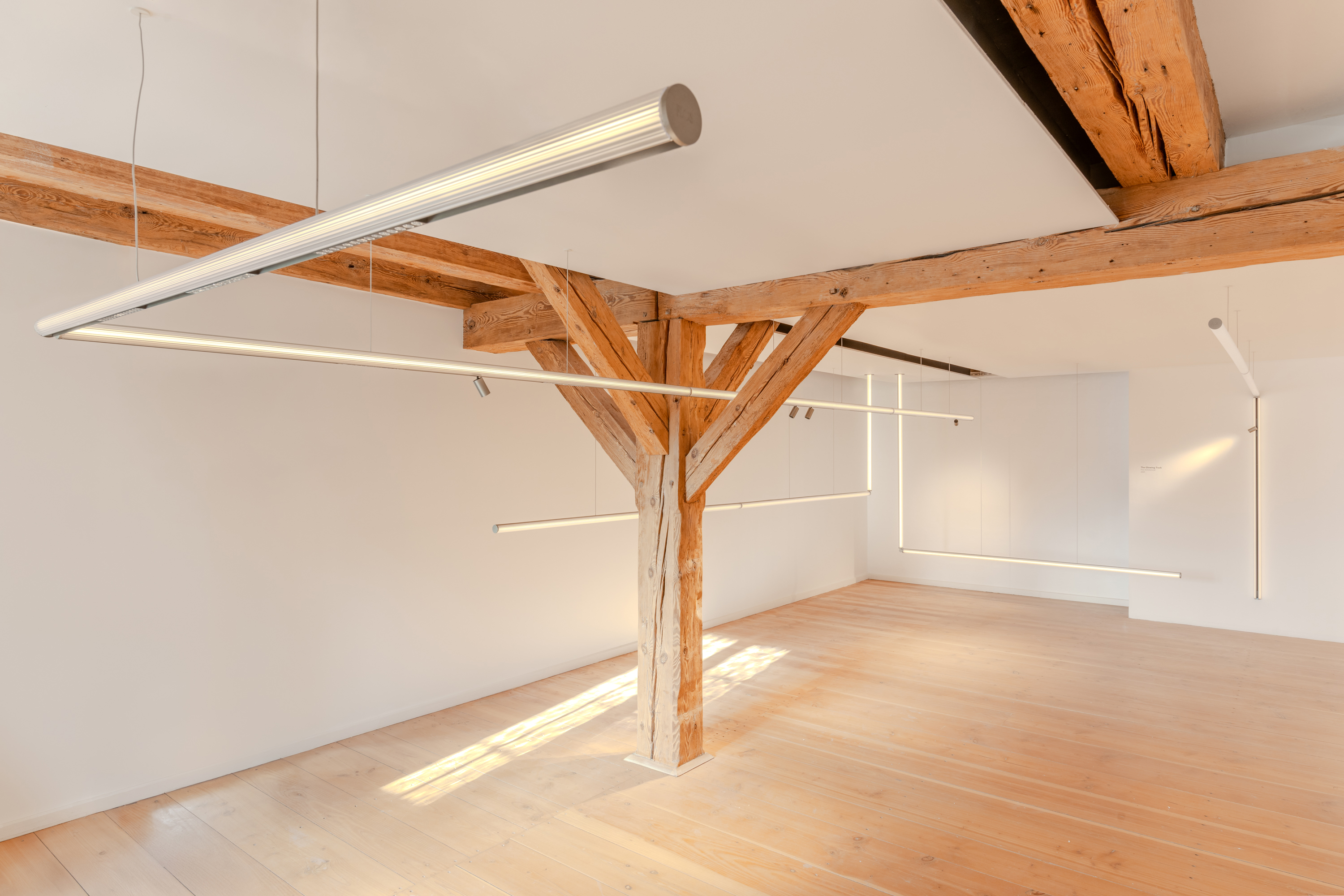 stories-The_Glowing_Track-Flos-Architectural-10