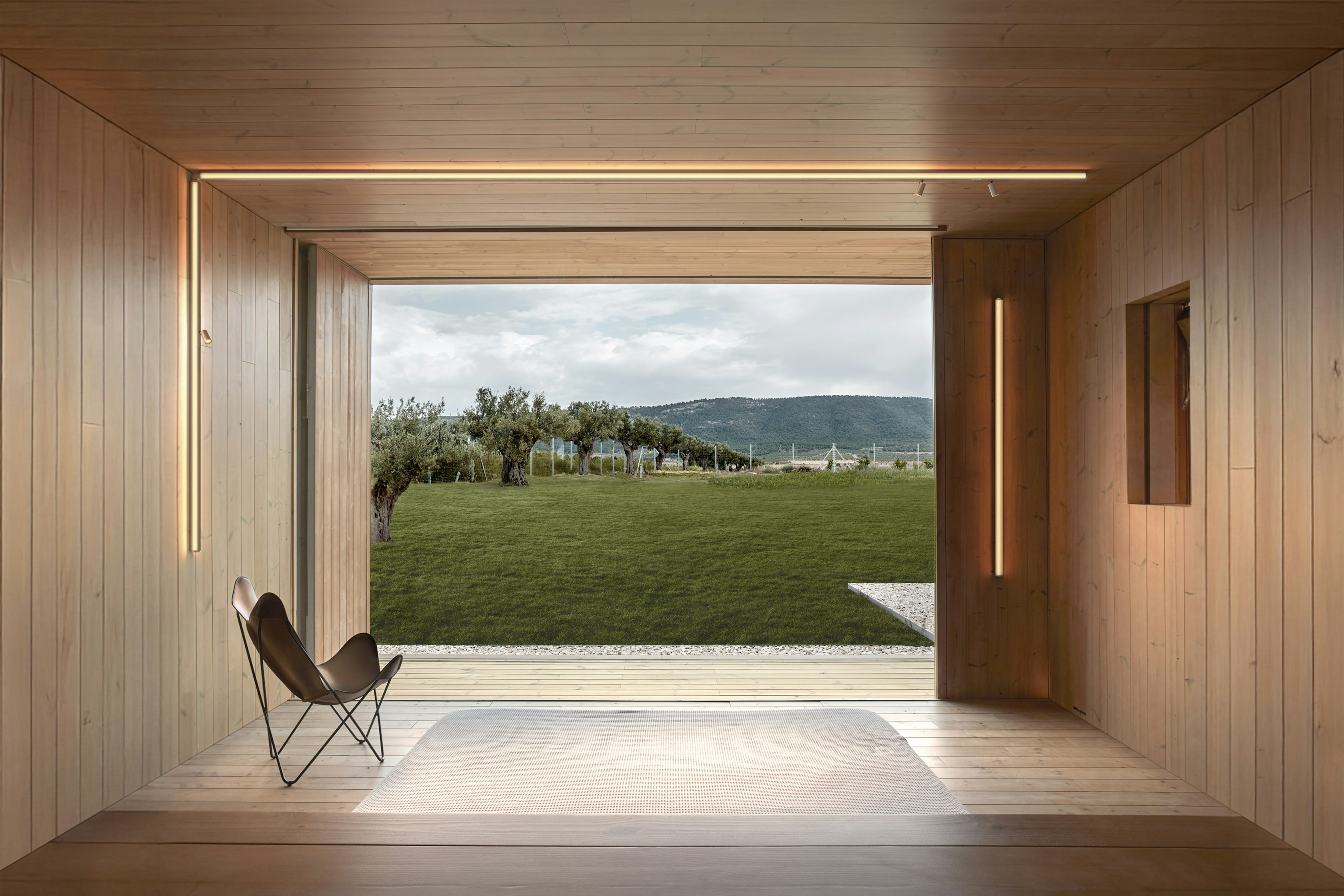 stories-The_Glowing_Track-Flos-Architectural-19