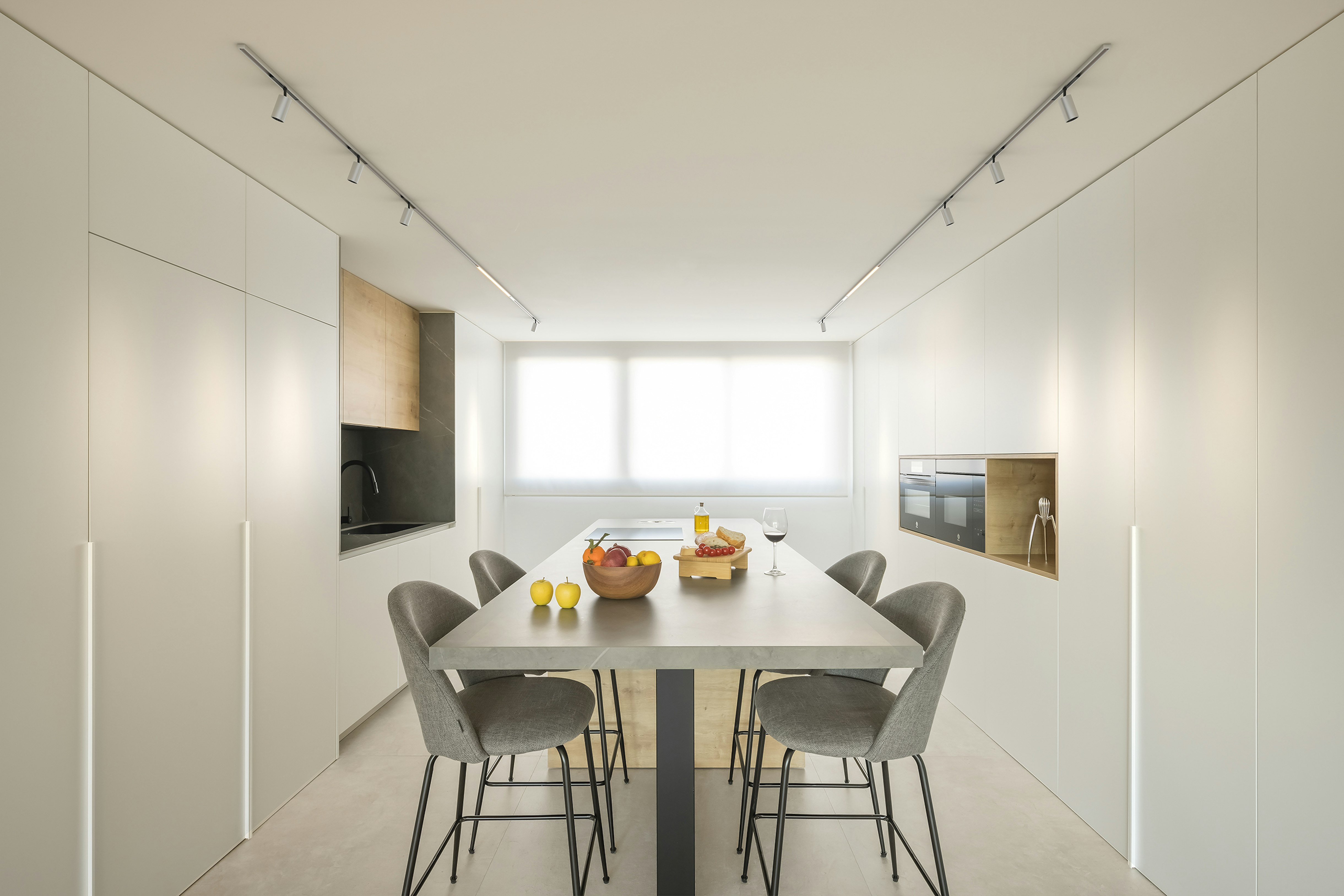 stories-Zero-Track-Pro-flos-07