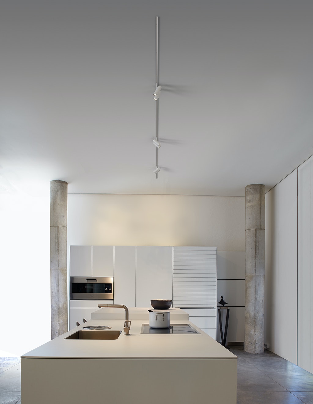 stories-Zero-Track-flos-outdoor-29