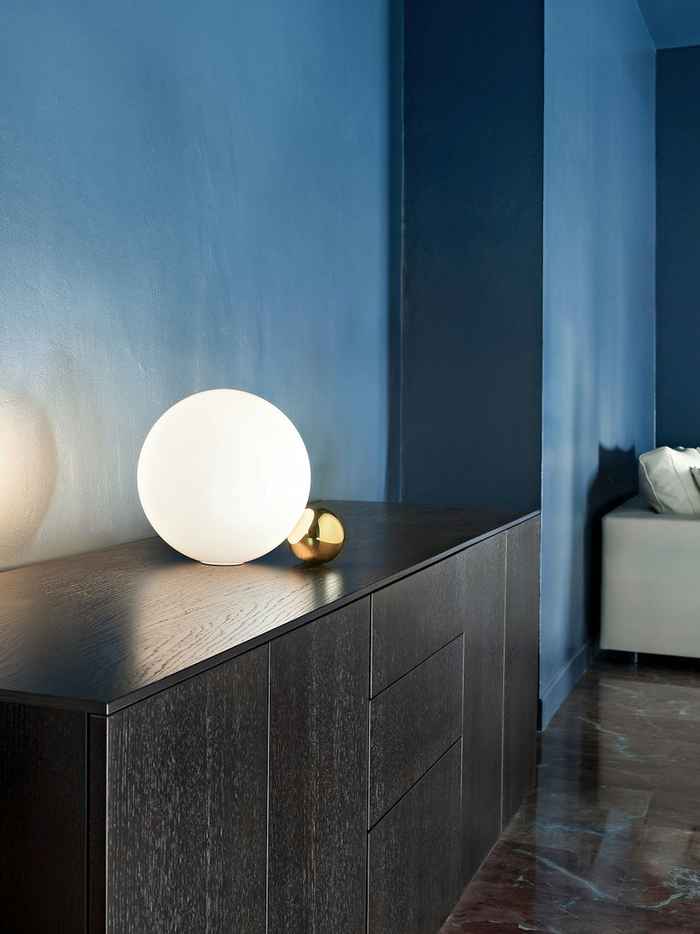 stories-copycat-michael-anastassiades-flos-02