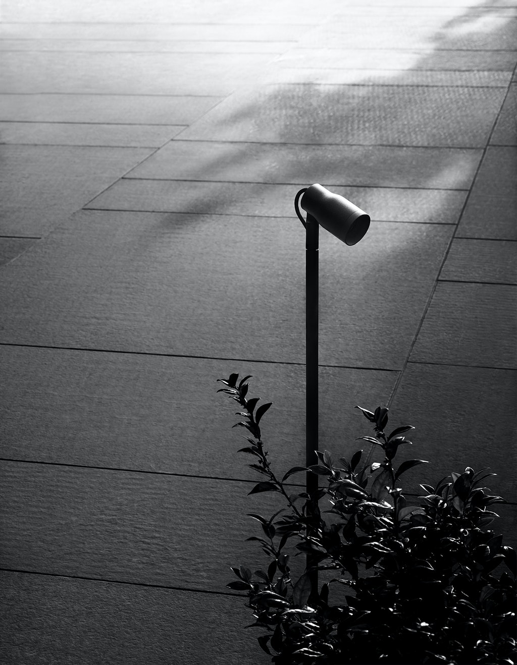 stories-landlord-flos-outdoor-03