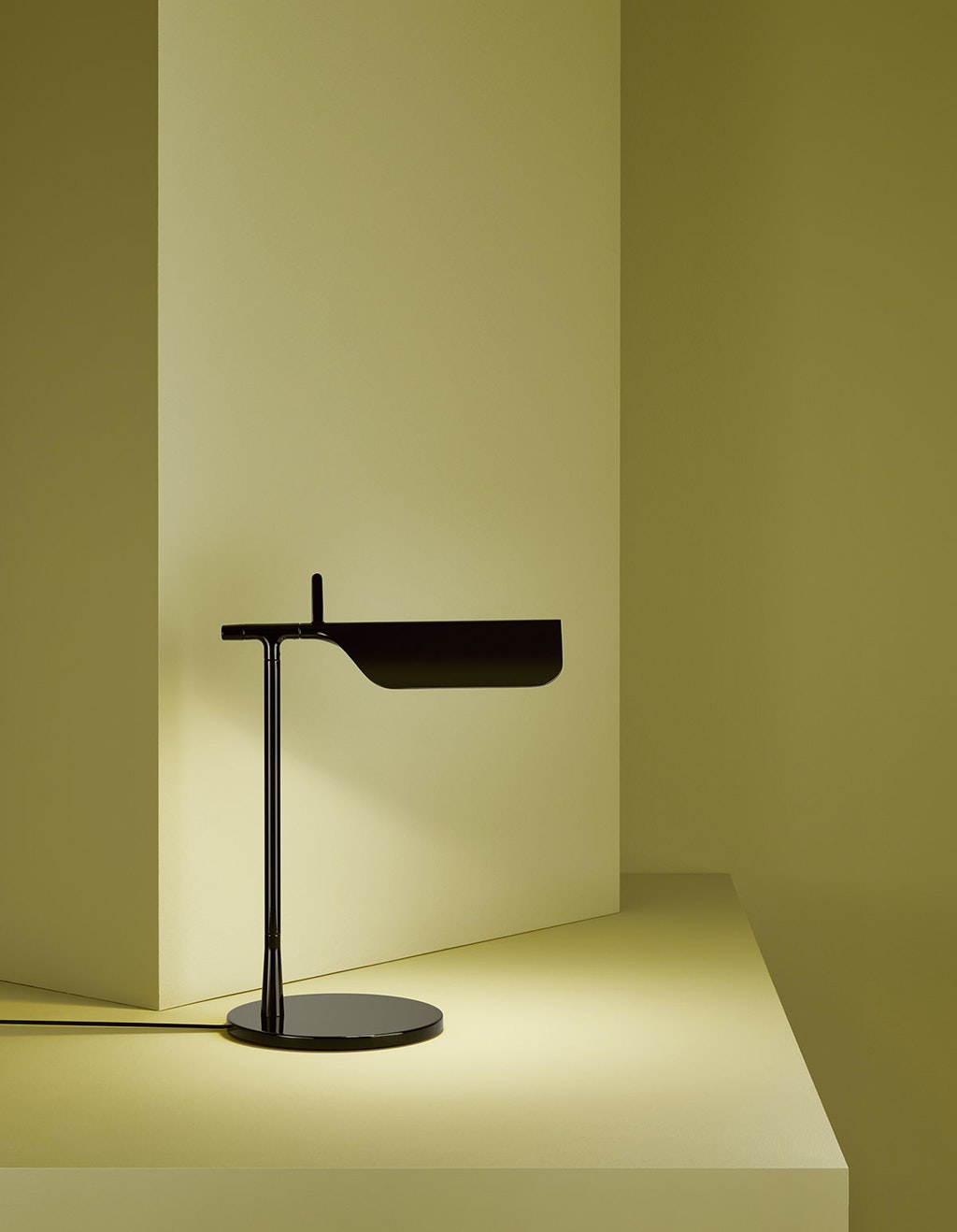 stories-tab-barber-osgerby-flos-01