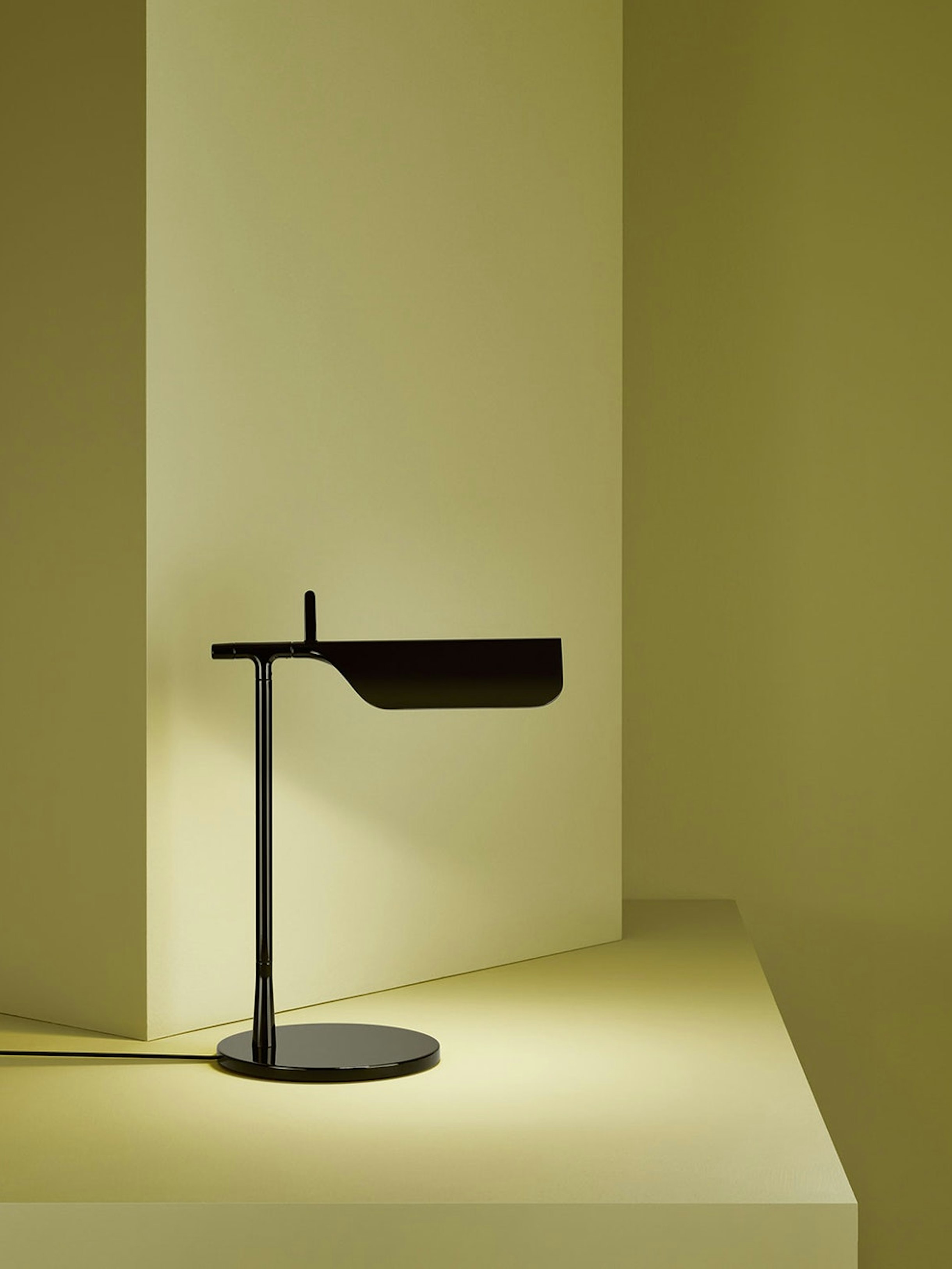 stories-tab-barber-osgerby-flos-01